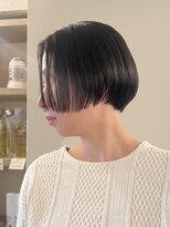 キミドリ(KIMIDORI)&nbsp;グレイヘアさんも◎ひし形丸みショートボブ