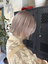 ヲタク(wotaku.)&nbsp;ホワイトミルクティーハイトーンダブルカラーケアブリーチボブ