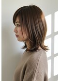 ミディアムレイヤー/人気のくびれシルエット