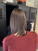 ヲタク(wotaku.)&nbsp;くすみベージュグレージュカラー透明感カラーダブルカラーボブ