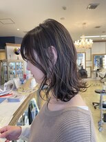 コワファースト 大分(COIFF1RST) ミディアム外はねスタイル