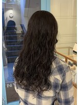 シアン 栄店(CYAN.)&nbsp;インナーカラー履歴にウェーブパーマ