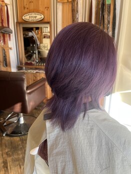 グリニッジ(GREENWICH)の写真/相談しやすいマンツーマン施術が◎経験豊富なオーナーが髪の悩みに寄り添い、仕上げまで丁寧に担当します。