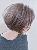 前下がりショートボブ♪クリアグレージュ