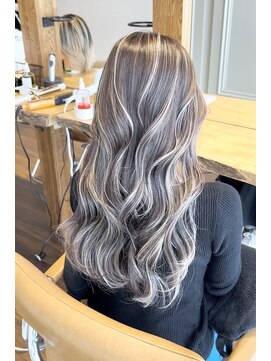 ラグーン(LAGOON) バレイヤージュグレージュハイライトダブルカラーケアブリーチ