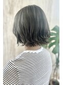 オリーブベージュで透明感♪大人可愛い外ハネボブ