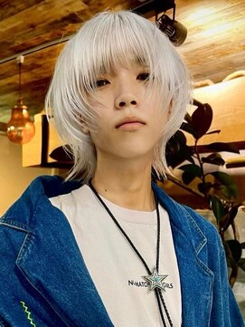 ネハス 名古屋栄店(nehus.) MEN’S HAIR/サーフカール/刈り上げセンターパート/ブリーチ