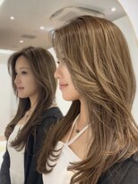 mimi 透明感ミルクティーアッシュ×顔周りレイヤー