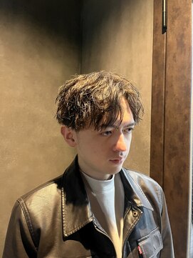 プラスイズム(PLUSISM) 色気スパイラルパーマ