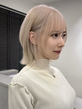 ルーブ トウキョウ(Loob. TOKYO) ハイトーンボブミルクティーベージュピンクベージュダブルカラー
