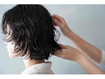 アルシュ ミクニ(ARCHE mikuni)の写真/大人女性向けサロン◇気になる白髪の事、お気軽にご相談ください♪白髪ぼかしも可能です◎