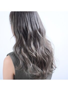 ニコリヘアワークス(nicori hair works) ロング×グレージュ2