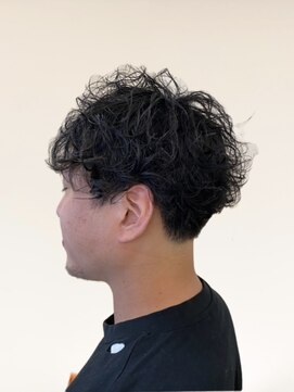 ビアンコ(BlANCO) マッシュショートスパイラルパーマ（四ツ橋）