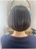 脱白髪染めハイライトX大人ショートボブ