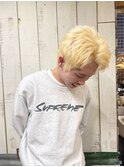 金髪スパイキーショート