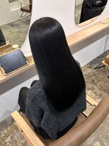 ユッカ 梅田(YUCCA) 　【 YUCCA 】大人可愛い20代30代/ロング/暗髪
