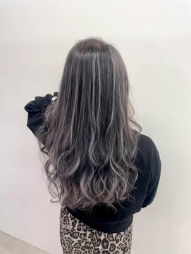 ロサ ファイブヘアー(Rosa..5Hair) シルバーハイライト！