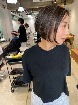 ダンボ(DUMBO) 前下がりボブ