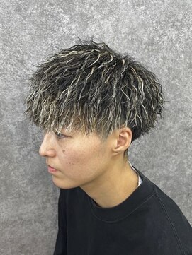 ライズ 綾瀬店(RISE) ホワイトメッシュ×ツイストスパイラルパーマ