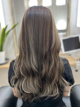 アトリエナガノツー 千葉富士見店(atelier nagano 2) ハイライトカラー/くびれヘア/レイヤーパーマ[千葉駅]