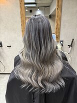 サニー 渋谷(SUNNY) バレイヤージュ、ハイライト、レイヤーロング、グレーベージュ