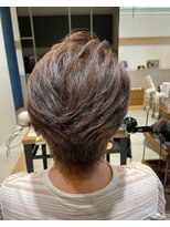 モア ヘアデザイン バイ オリジンズ つくばみどりの店(moA hair design by Origins) 動きのあるショート
