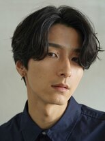 レタッチバイフィフス(RETOUCH by fifth)&nbsp;センターパートニュアンスパーマシャドウパーマフェザーパーマ 