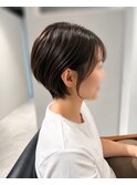 ママさんに人気の大人女子マッシュショート