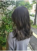 カーキグレージュ