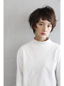 エヌ(N) オン眉×ショートヘア