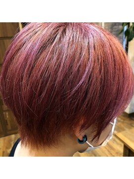 フィル(fil) カッコイイ系レッドカラー