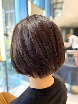 ウノプリール 西梅田ハービスプラザ店(uno pulir) 【KEN】ショートボブ