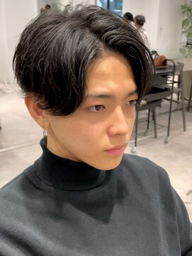 ザ サードヘアー 津田沼 (THE 3rd HAIR) センターパート　マイキー黒髪