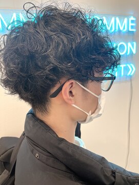 ロミーオム 本厚木(ROMMY. Homme) スパイラルパーマスタイル