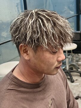 イーラ(era) ホワイトメッシュ縦落ちツイストスパイラルパーママッシュ