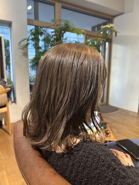 ボタニカ(Botanica) 透明感グレージュ/ミディアムレイヤー/ボブ/顔周りレイヤー