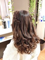ジェシータ 品川駅前店(GESHITA)&nbsp;ねじりハーフツイン【品川/ヘアセット】