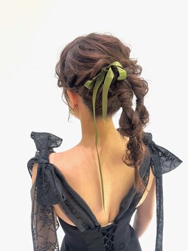 ブラウ ネイル パーティー(Blau Nail Party) ダブル編みおろしポニー