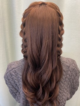 マーズ(Hair&Make Mars+) 編みたらしアレンジ