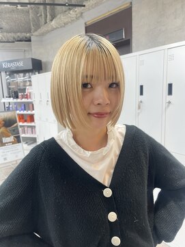 リミットバイアフィナー 大宮店(limit by Afinar) ミニボブ　ホワイトベージュ