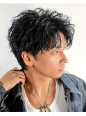 波巻きツイストスパイラルセンターパートウルフツーブロック