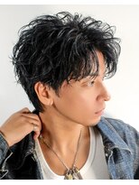 オーシャントーキョー ホワイト 原宿(OCEAN TOKYO WHITE) 波巻きツイストスパイラルセンターパートウルフツーブロック