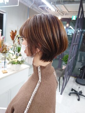 ピンク バイ アンジェリカ 瓢箪山店(PINQ by ANGELICA) #ショートボブ #ショートヘア #ハイライト