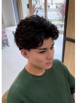 エッジ(EDGE) 大分メンズ刈り上げショート毛流れフェザーパーマ