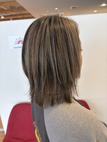 アズールサン 草加西口店(azule-sun) ハイライトカラー,白髪ぼかし,ウルフ,シルバーベージュ【草加】