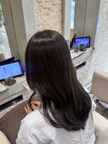 ヴィサージュプラス(VISAGE plus) レイヤーカット×オリーブカラー