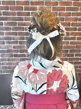 ノアフライ(NOAH FLY) ♪袴スタイルグレージュハーフアップ♪