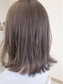 ネリネ(Nerine) クールなミルクティーブラウン