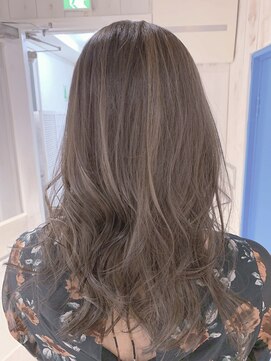 ギャレット 新宿店(Garret) ハイライト/ブラウンベージュ/ウェーブ巻き/20代30代40代50代