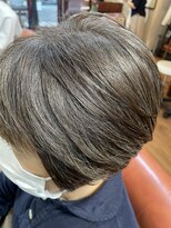 ナイーヴ NAIVE 白髪を染めないことで、3ヶ月たっても気にならずに過ごせます。